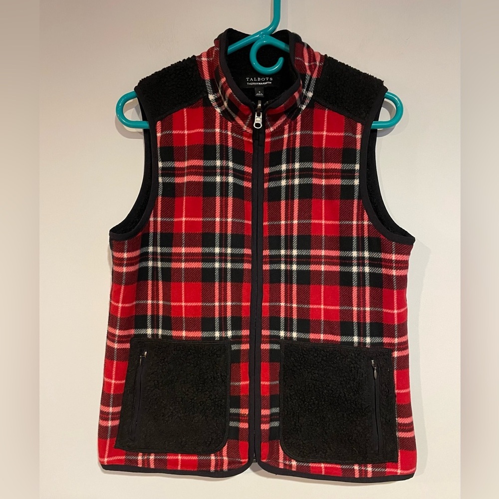 Talbots Red & Black Plaid Thermawarmth Sherpa lined vest Sz Small - Picture 1 of 8